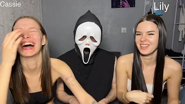 girls secrets online show from April 2, 1:41 pm