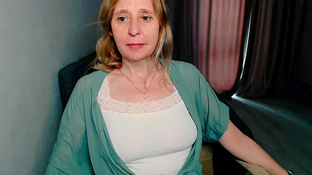 MiLenaMilf online show from May 21, 7:28 am