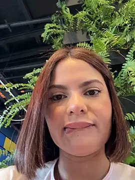 Irina Velvett online show from May 6, 10:25 pm