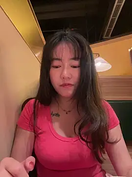 Molly-xiao online show from May 4, 9:35 am