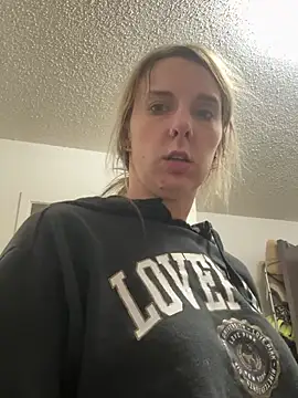 Trippyyb28 online show from February 5, 6:38 am