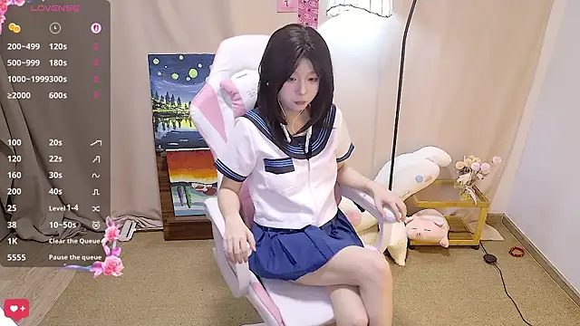 cuteqiqi online show from May 22, 10:35 am