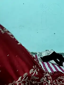 Yours-Zeenat online show from January 5, 7:39 pm