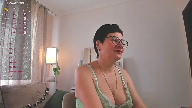 JennyMons online show from March 26, 9:00 am