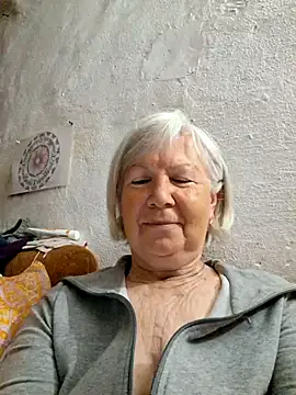 KlaudiaDarling online show from May 20, 2:30 am