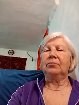 KlaudiaDarling online show from April 9, 7:14 am