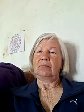 KlaudiaDarling online show from May 7, 7:01 am