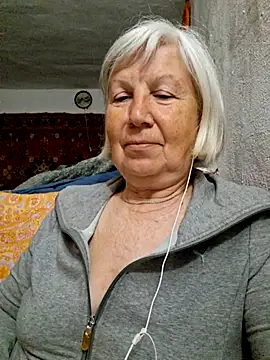 KlaudiaDarling online show from May 17, 6:29 pm
