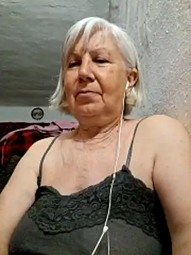 KlaudiaDarling online show from May 22, 6:39 pm