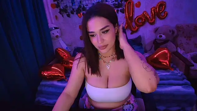 AlisiaRose online show from March 12, 10:45 pm