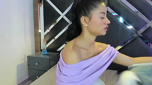 melody  sweet  online show from February 22, 7:37 pm