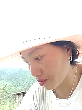 Lovephay8x online show from May 15, 1:43 am