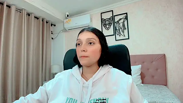 littlemolly walcott online show from March 10, 2:15 am