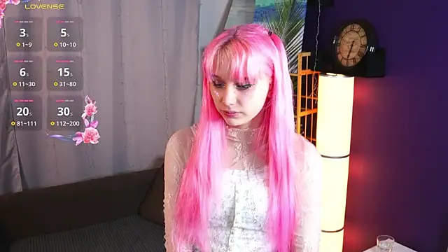 EliseTang online show from January 6, 3:43 am