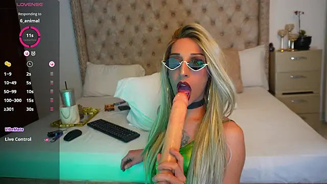 xkassandraxx online show from May 14, 7:14 am