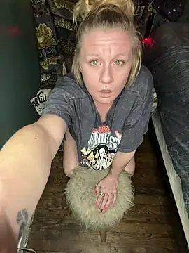 Autumn paige online show from February 6, 2:37 am