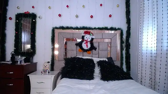 MiaDessiree online show from January 13, 9:41 pm