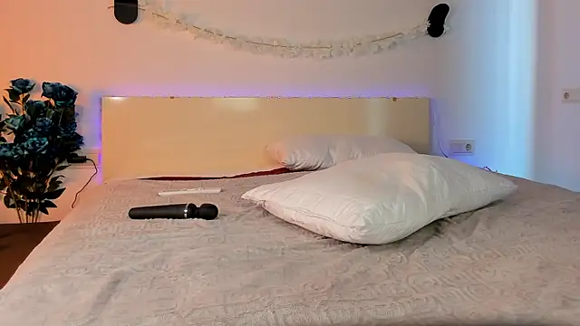 m1sss1nful online show from March 21, 8:19 am