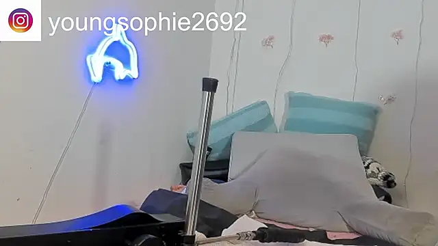 YoungSophie online show from February 6, 3:59 pm