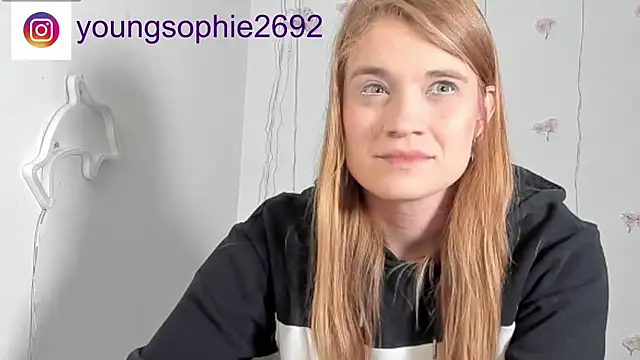 YoungSophie online show from May 19, 3:08 pm
