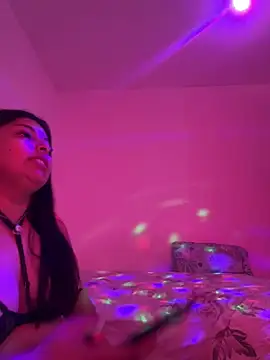 luna019971 online show from April 9, 7:41 pm