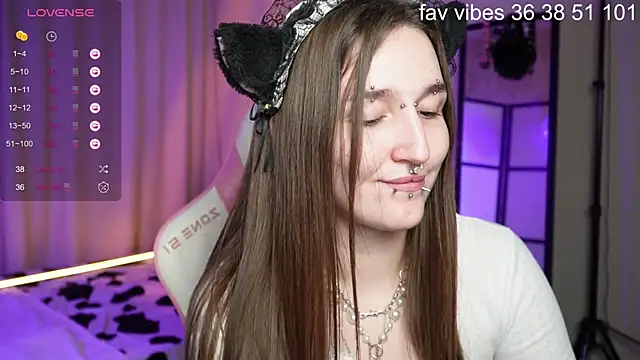 Alice Goth online show from May 27, 8:11 am