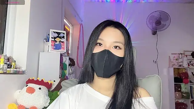 Tieu-May online show from May 9, 9:44 am