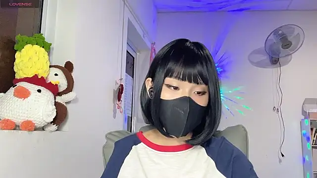 Tieu-May online show from May 13, 9:20 pm