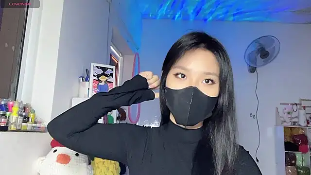 Tieu-May online show from May 8, 7:11 am