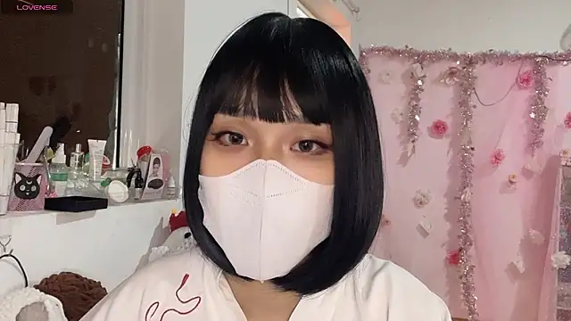 Tieu-May online show from March 15, 9:22 am