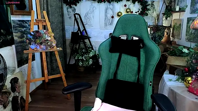 Leila Pure online show from January 10, 7:07 pm