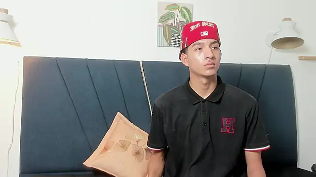 yago 77 online show from May 25, 3:22 pm