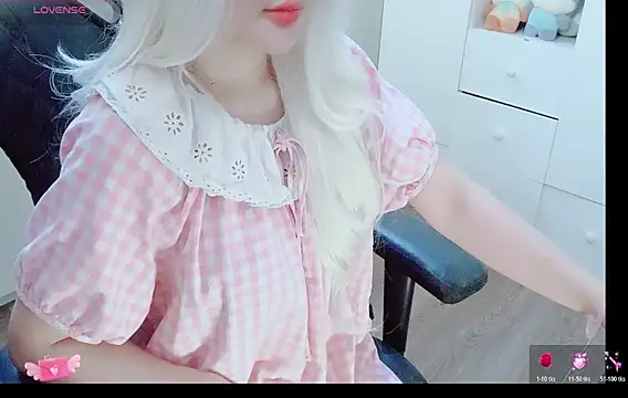 Junnatalie   online show from March 26, 9:27 pm