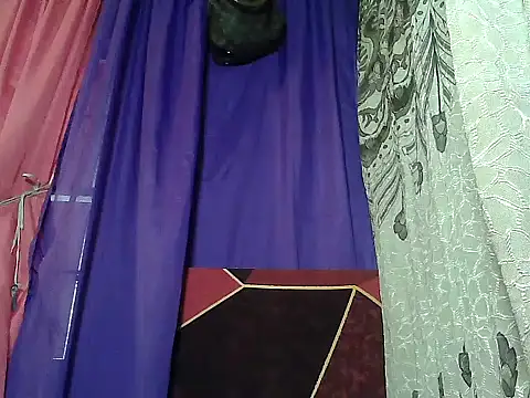 prettymomma24xx online show from May 12, 9:32 pm