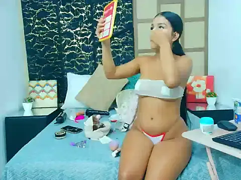 MelodyRouse online show from May 22, 1:31 pm