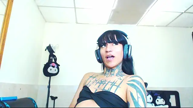 jazmin wolf online show from May 7, 3:05 pm