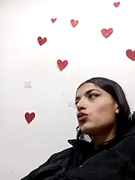 honeyluxe  online show from March 22, 4:40 am