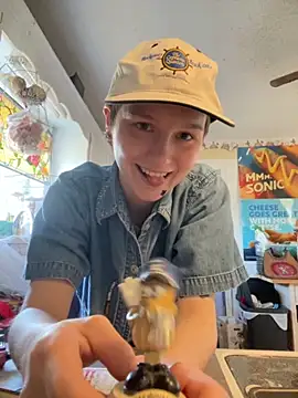 SugarNCinnamon online show from March 14, 10:22 pm