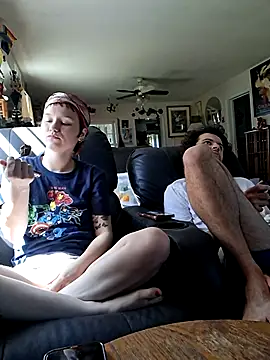 SugarNCinnamon online show from May 16, 8:52 pm