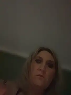 Danijela123 online show from April 15, 5:35 pm