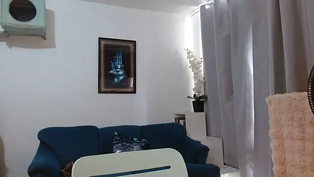 Almaglow  online show from May 21, 6:17 pm