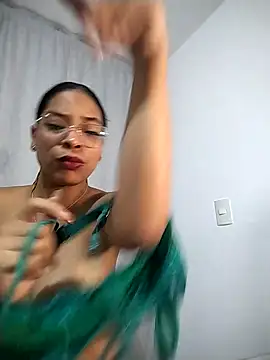 KATALINA SANTANA  online show from May 9, 2:13 am