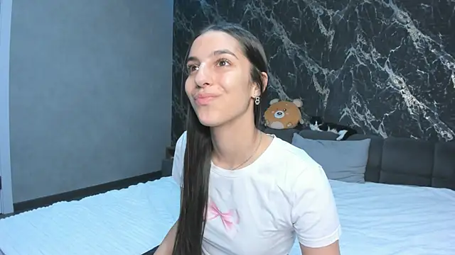 stella torres online show from May 19, 6:53 am