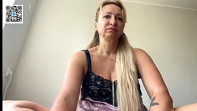 Lapussia  online show from June 27, 8:04 am
