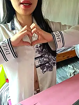 moon baby99 online show from March 1, 7:19 am