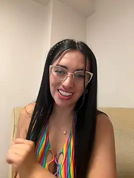 nataliia queen  online show from May 5, 5:32 am