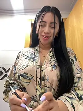 nataliia queen  online show from May 24, 5:34 pm