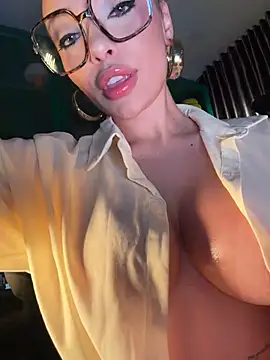 Ginevrafedez online show from May 21, 3:26 am