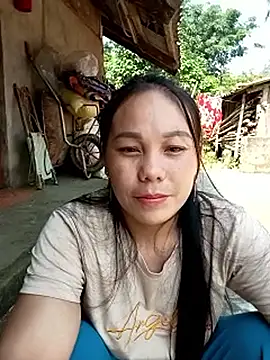 vanvan005 online show from May 15, 10:56 pm