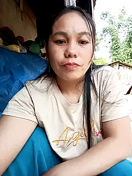 vanvan005 online show from May 15, 11:51 pm
